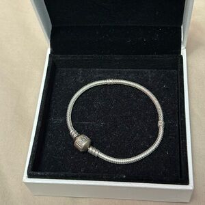 Pandora Moments Snake Chain Bracelet 6.7”